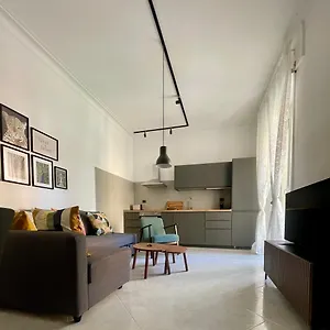 Aurelia's Hideaway, Near Vatican Apartament